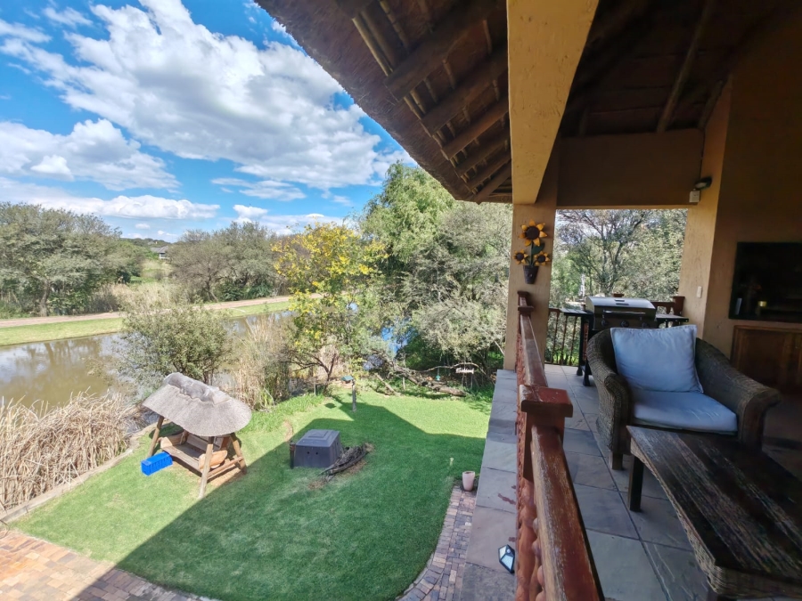 4 Bedroom Property for Sale in Boschenvaal River Front Lodges Free State